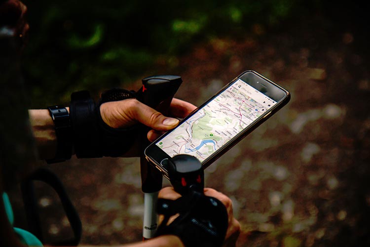 How to share your location when mountain or hiking